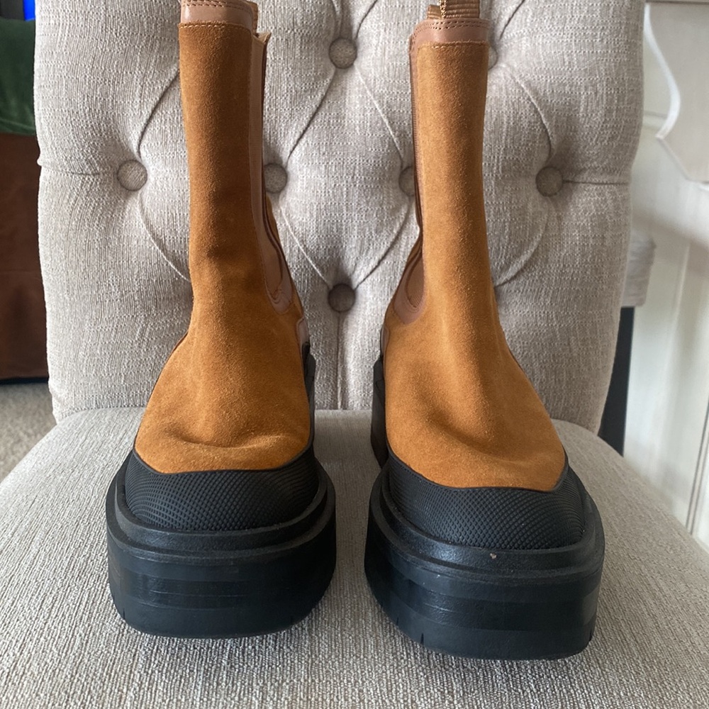 Sam Edelman NEW Lug Sole Suede Chelsea Camel Boot Sz 9 1/2 Gorgeous Boot!!! - Picture 13 of 14